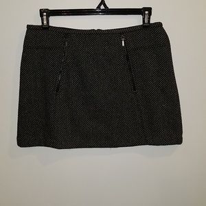 Short wool black and grey skirt